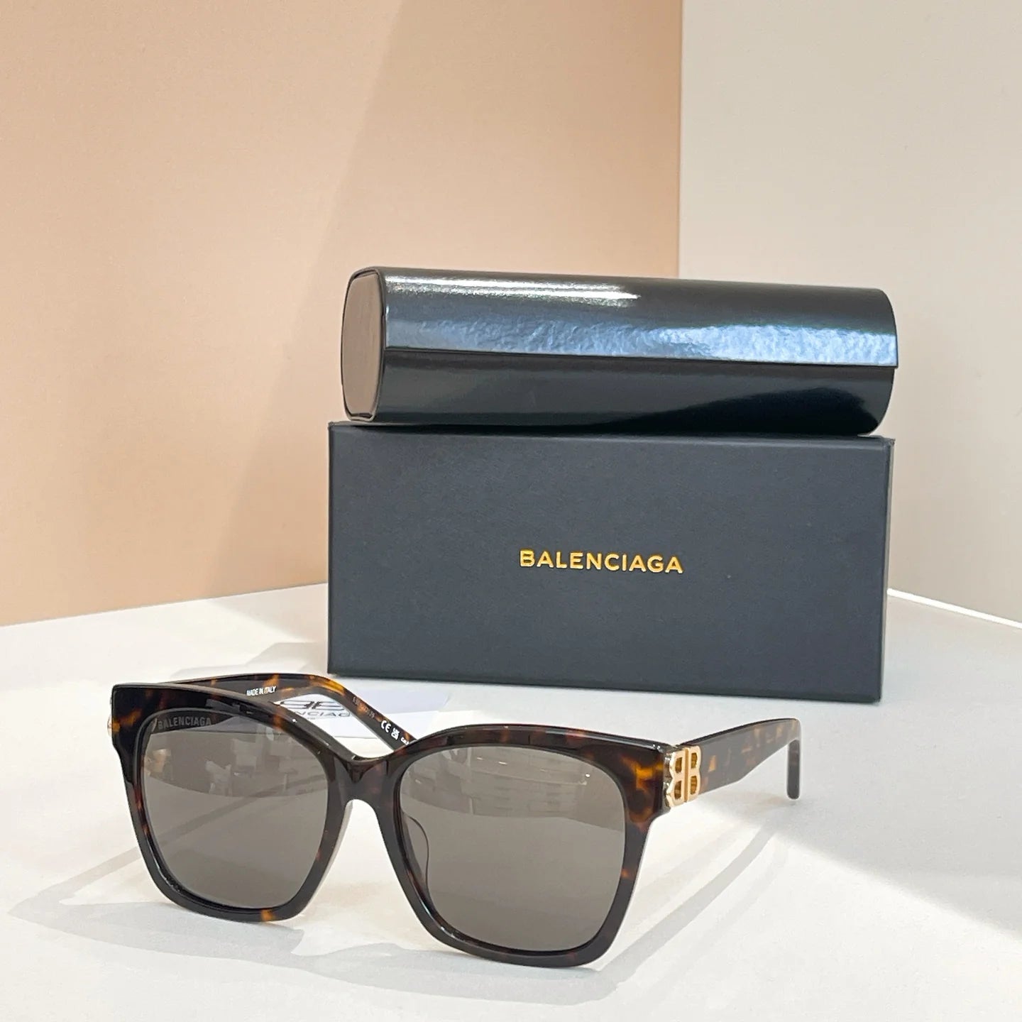 Fashion hot 4 color sunglasses